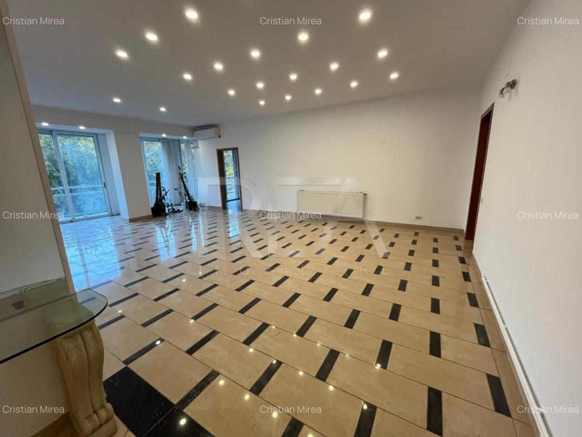 Apartament 4 camere  Resedinta - 2