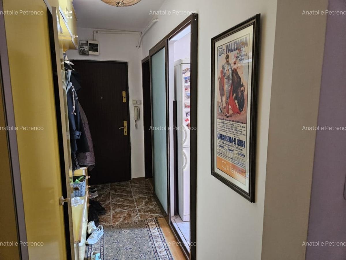 Apartament 3 camere, semidecomandat, 64mp utili, zona Dambovita - 10