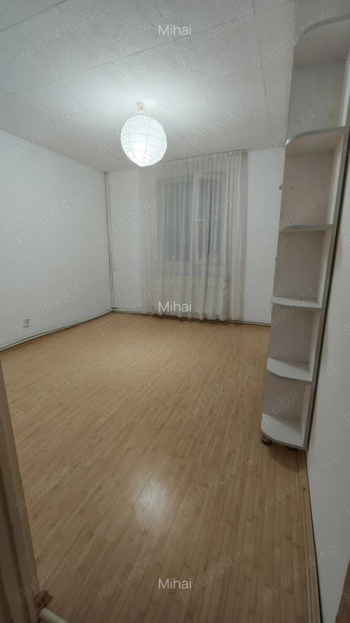 Vand Apartament 3 camere - 2