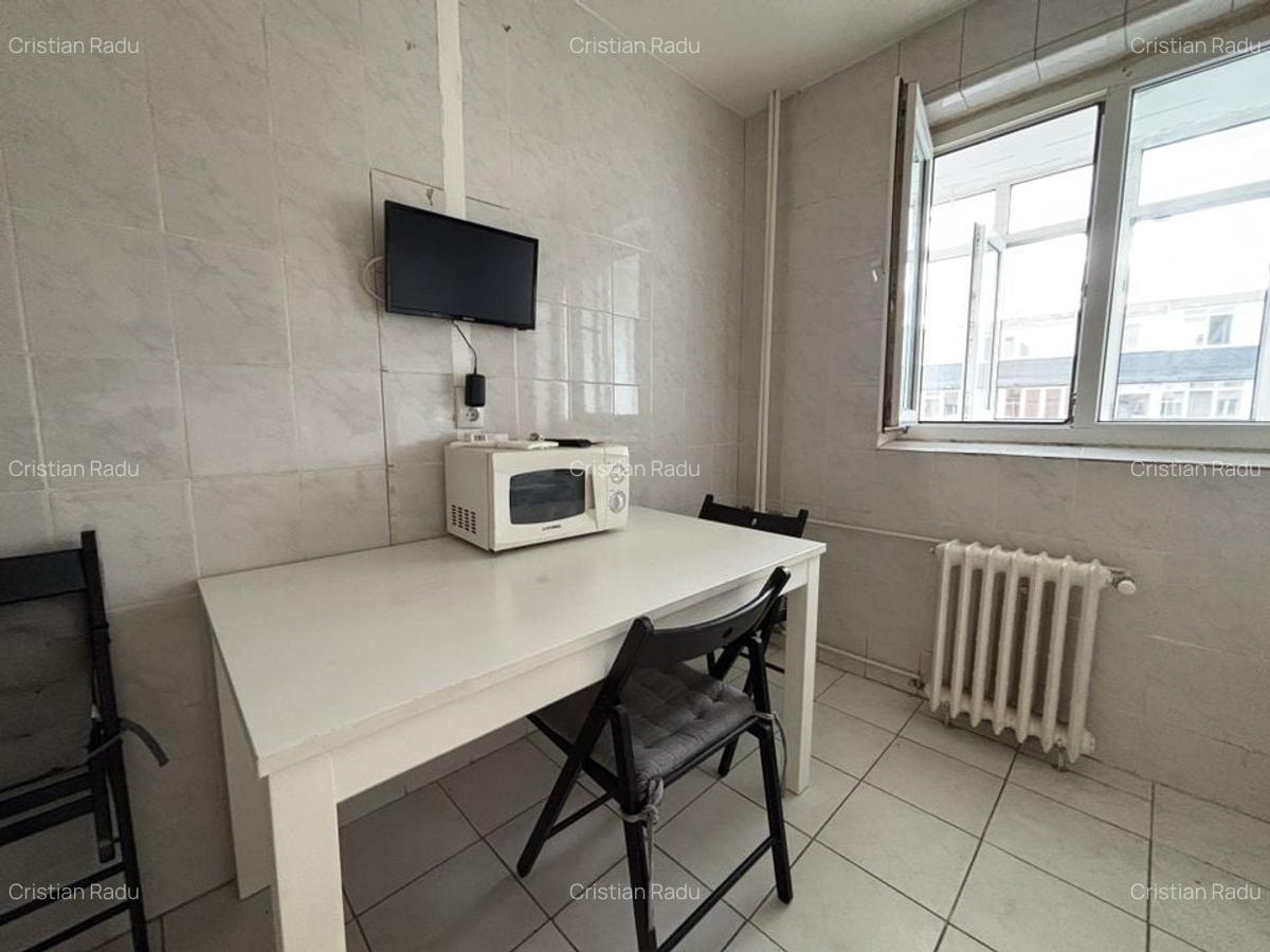 Apartament cu 3 camere, mobilat în Crângași - 19