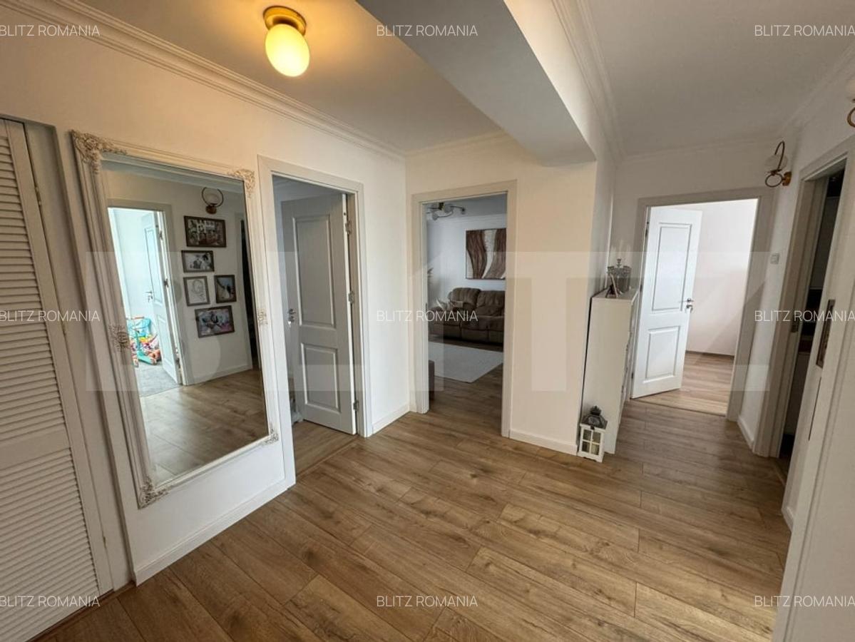 Apartament cu 3 camere decomandat, 70 mp, zona Decebal - 12