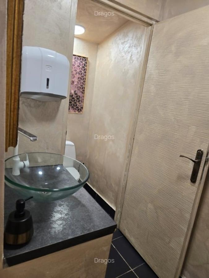 Spații comerciale ultracentral  / afacere la cheie - 11