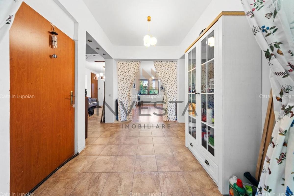 Resedinta impunatoare cu teren generos de 2.012 mp in Buna Ziua! - 5