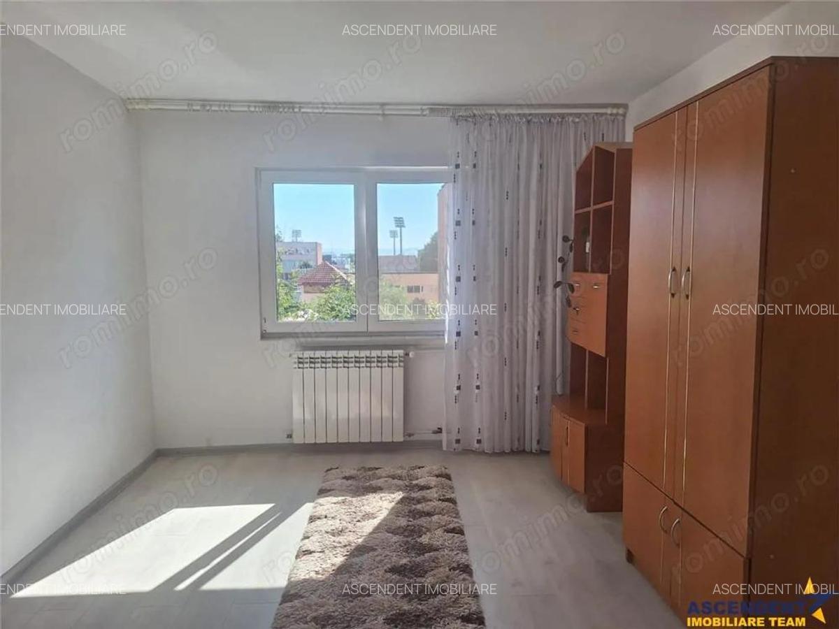 Camera de vanzare, Uzina 2, Brasov - 1
