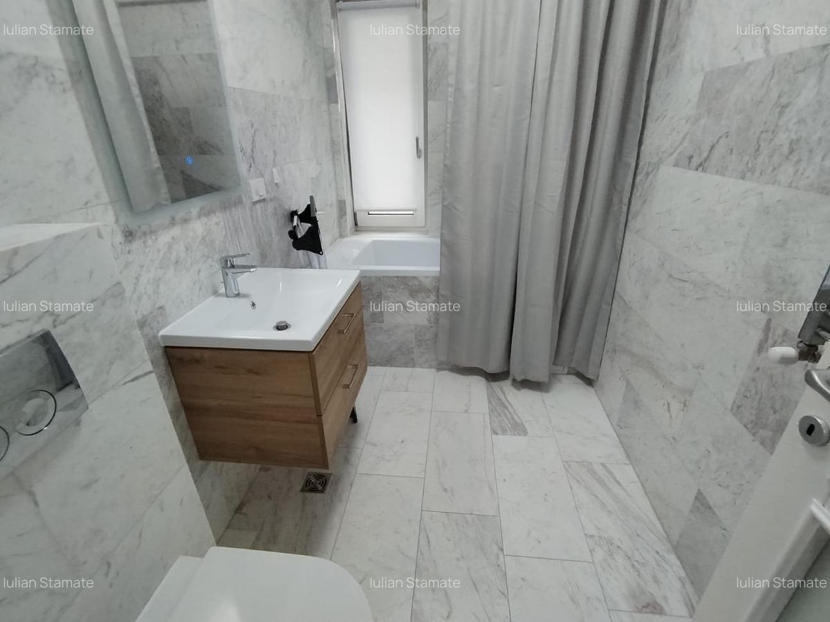 Apartament cu 3 camere decomandat în Copou - 10