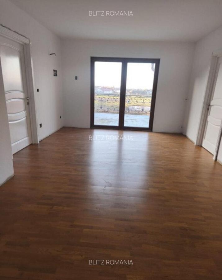 Casa finisata, teren 2500mp, Marginea - 4