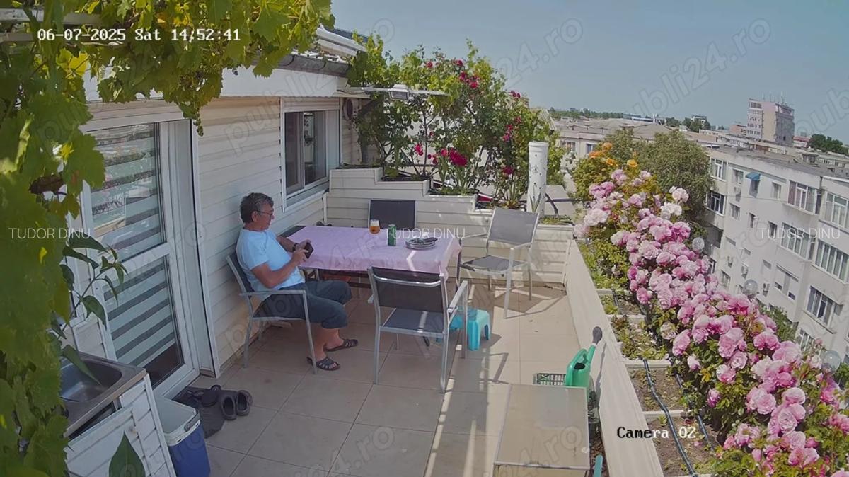 Apartament etaj 4 plus mansarda, scara interioara. Lapusneanu, zona Dacia. - 1