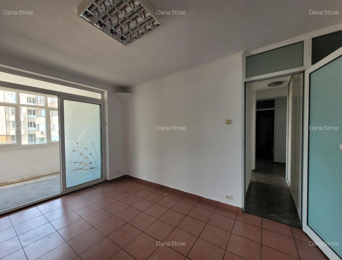 Apartament cu 5 camere semidecomandat, mobilat în Băneasa - 10