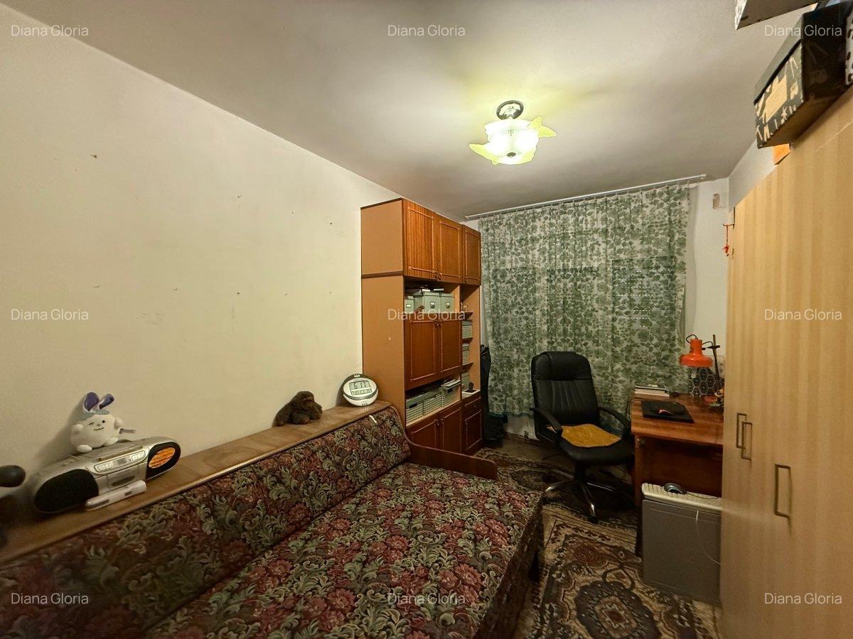 3 cam- Kiseleff -str Serdarului -bloc 1979 -centrala proprie -95mp total - et 7 - 12