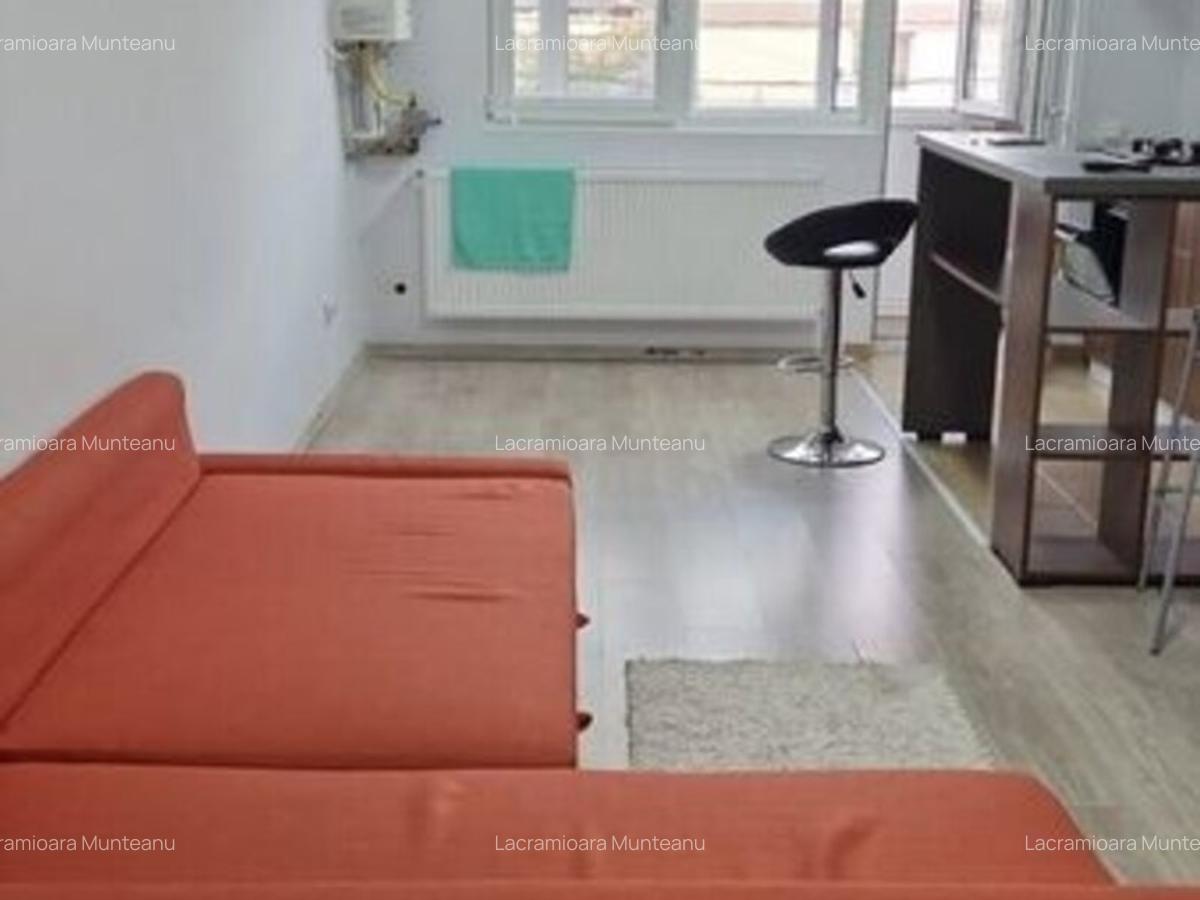 Titan , Postasului - 1