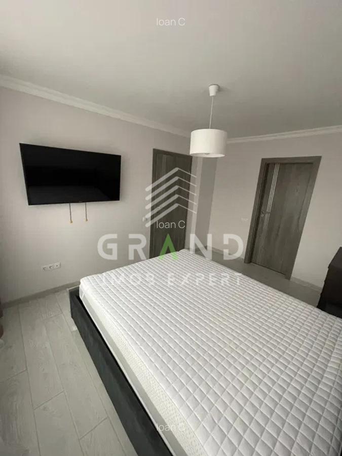 Apartament cu 3 camere semidecomandat în Dâmbul Rotund - 4