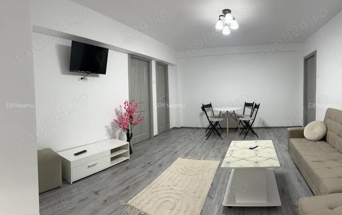 Inchiriez apartament 2 camere ultracentral - 1