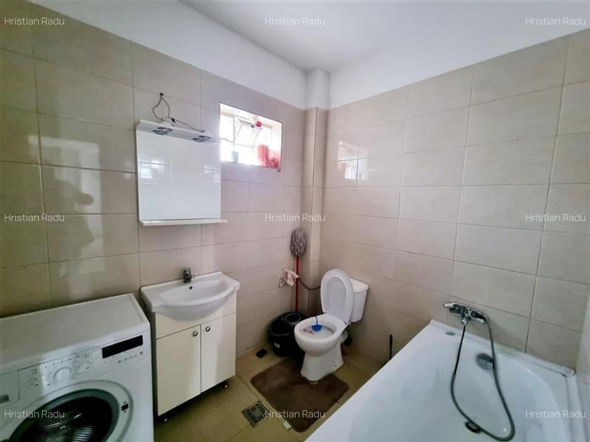 Apartament cu 3 camere semidecomandat în Bucureștii Noi - 16