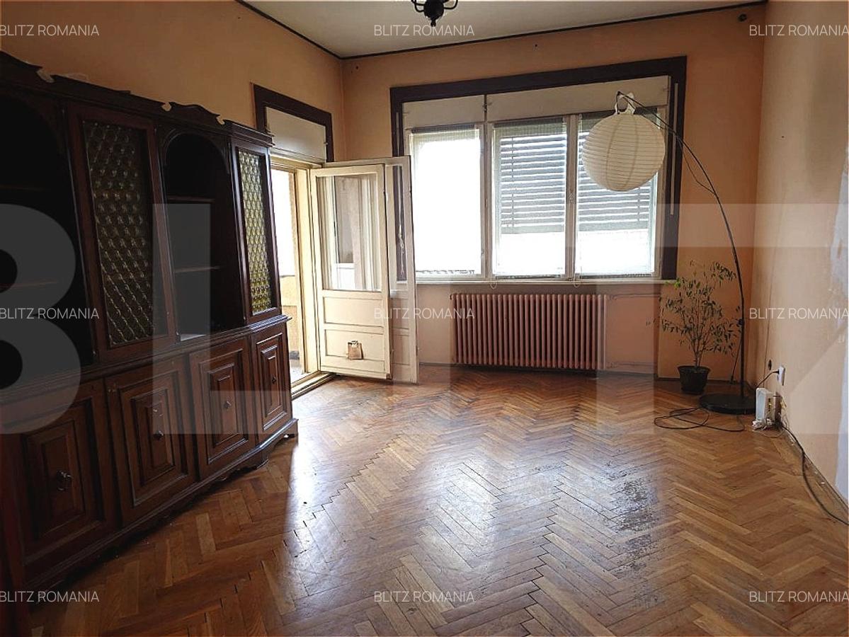 De vanzare - Apartament 4 camere, decomandat 100 mp - Ultracentral, Timisoara - 1