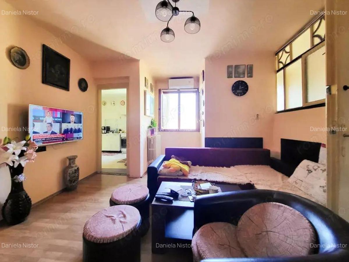 Casa 8 Camere, 3 Apartamente, Singur in curte - 17