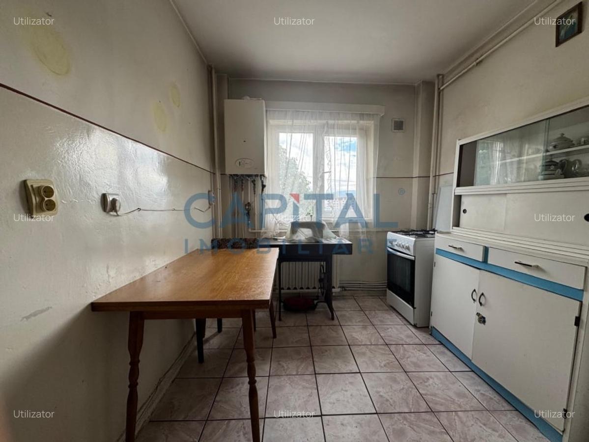FARA COMISION! Apartament decomandat, 2 balcoane, etaj 1/8 - 3