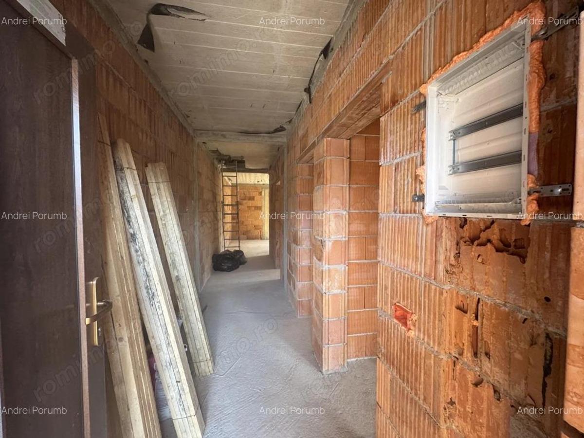 Sanmihaiu Roman,1/2 Duplex , Parter, 3 camere,o baie ,Terasa Acoperita - 4