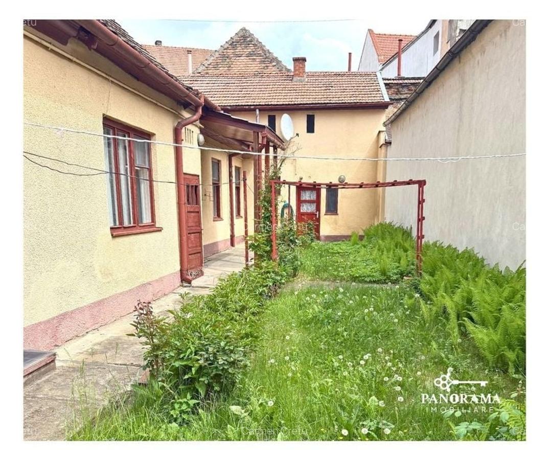 Proprietate unică în zona centrală-Medias - 12