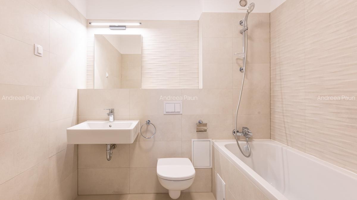 Apartament cu 2 camere decomandat în Tractorul - 1