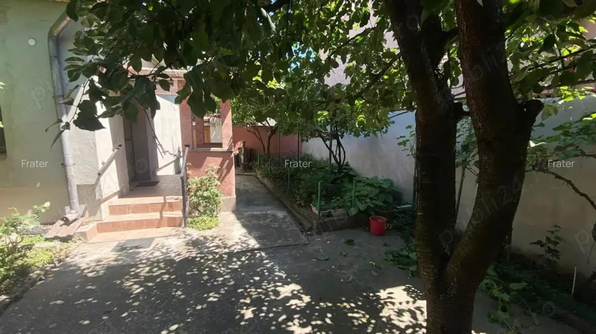 Vand casa cu gradina - 4