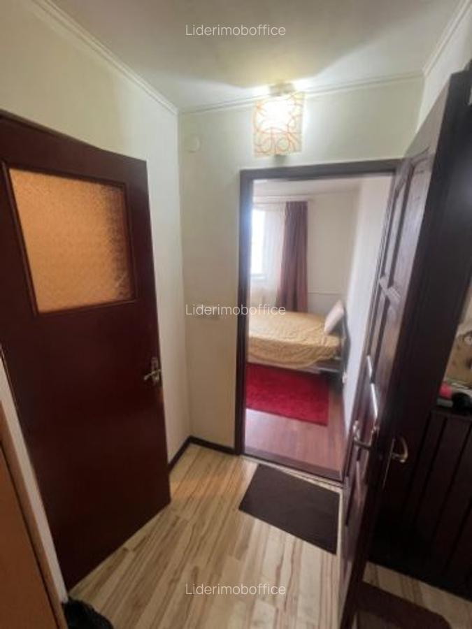 Vanzare apartament 2 camere Lujerului Piata - 3