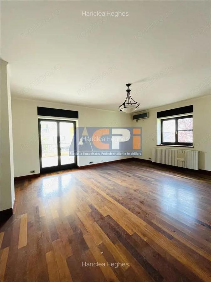 VANZARE CASA VILA 6 CAMERE 652 mp TEREN ZONA SISESTI SECTOR 1 - 1 VANZARE CASA VILA 6 CAMERE 652 mp TEREN ZONA SISESTI SECTOR 1 - 1