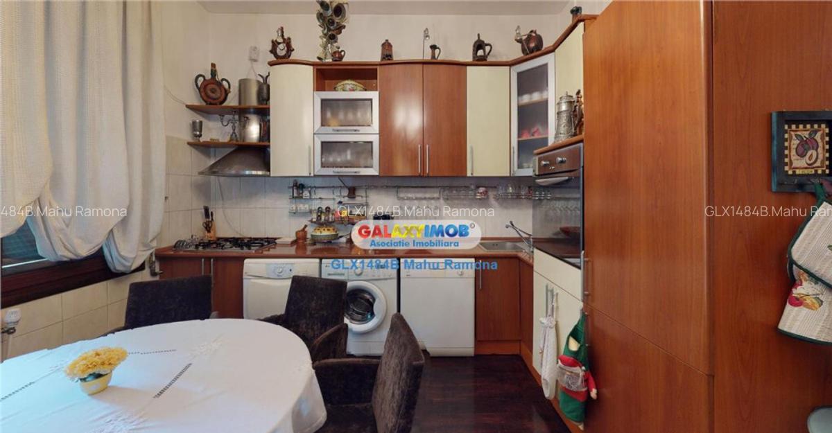 Vila superba, 9 dormitoare, pretabila pentru pensiune, Sinai - 4