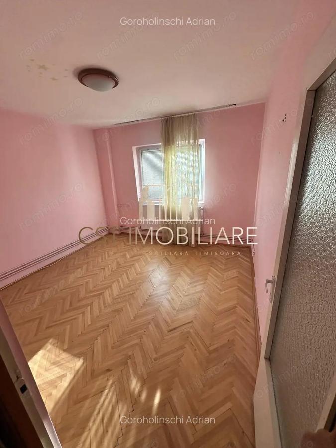 Apartament 2 camere decomandat | Zona Bucovina | Etaj intermediar | - 4