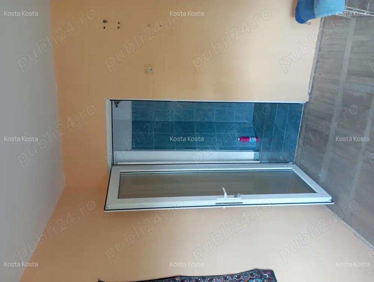36000, Proprietar, ap cu doua camere semidecomandat cu bucatarie mare(3,30 2,75) - 4