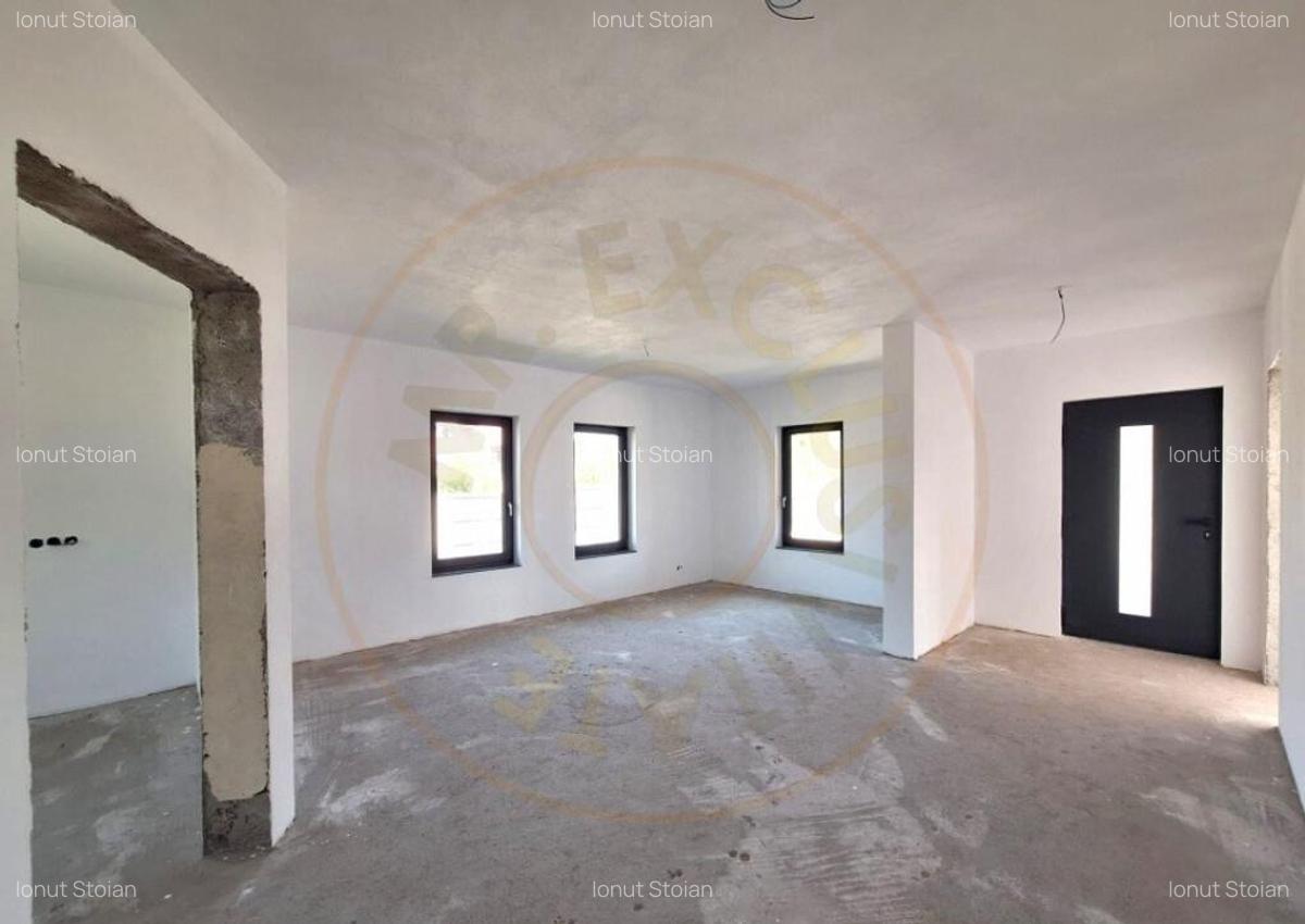 Casa de vanzare in Draganu-Arge?, priveli?te de povest - 9