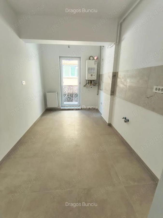 2 cam dec Metrou Aparatorii Patriei STB la 3 min, Piata Sudului la 4 statii Apartament 2 camere dec - 5 2 cam dec Metrou Aparatorii Patriei STB la 3 min, Piata Sudului la 4 statii Apartament 2 camere dec - 5