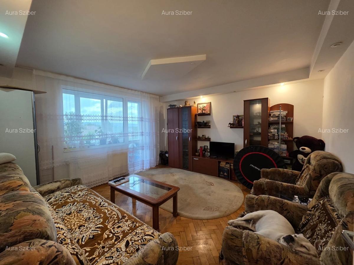 Apartament cu 3 camere decomandat, mobilat în Progresul - 11