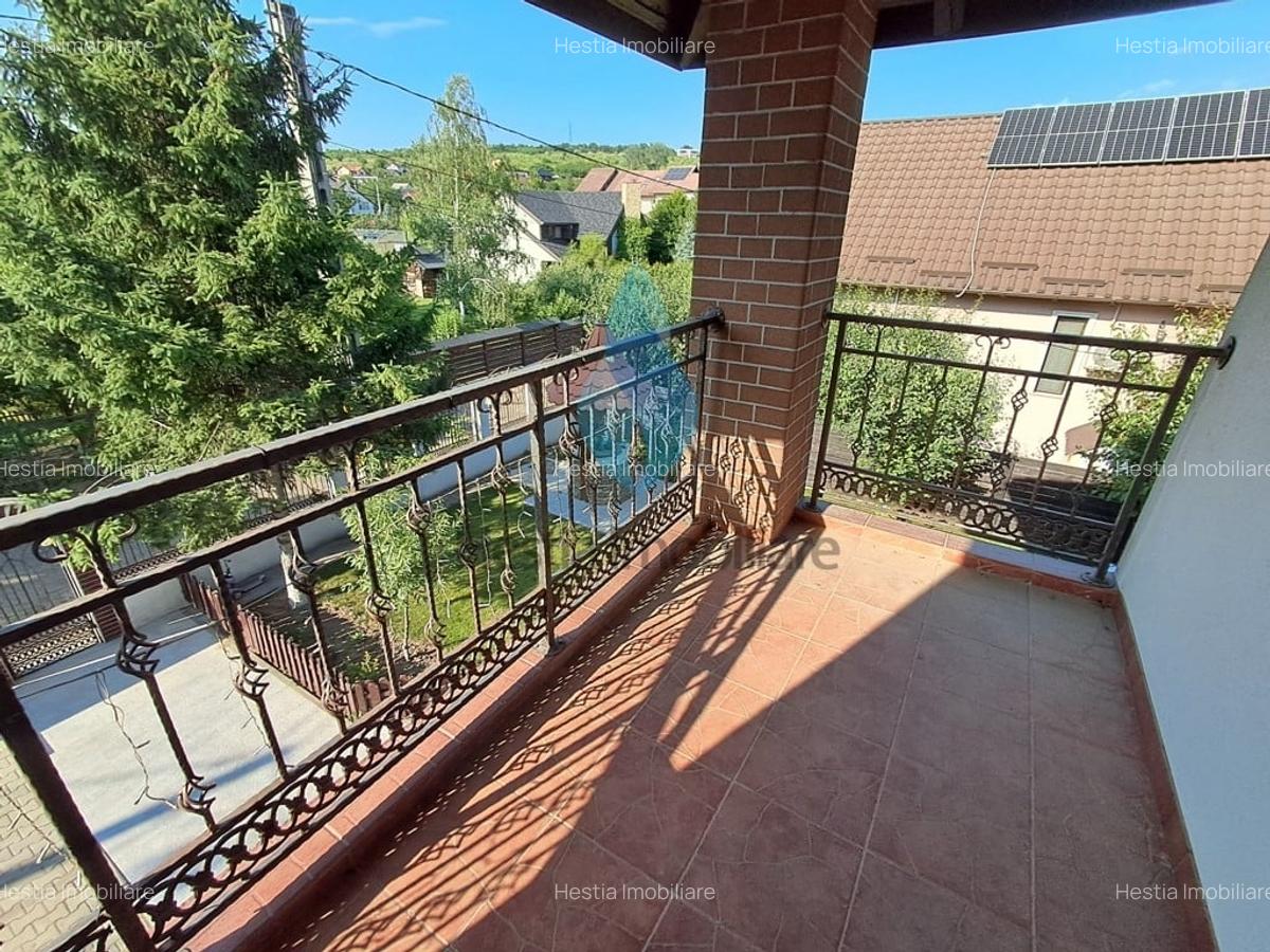 Casă cu 8 camere în Bucium - 7