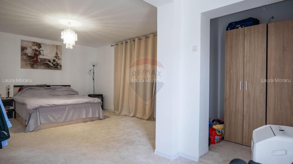 Vanzare vila si spatiu comercial, cu gradina si garaj-zona Corbii Mari - 3 Vanzare vila si spatiu comercial, cu gradina si garaj-zona Corbii Mari - 3