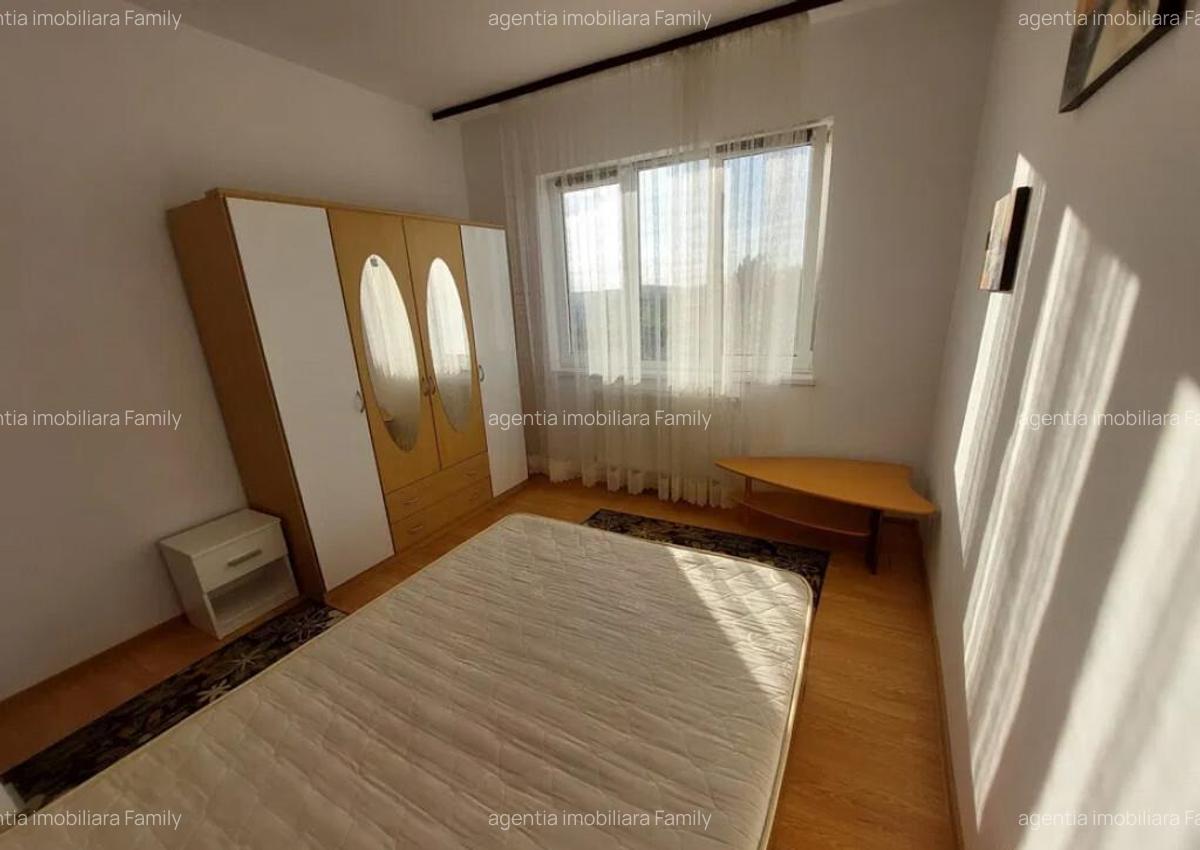 Apartament cu 2 Camere Decomandate Zona Zamca - 4