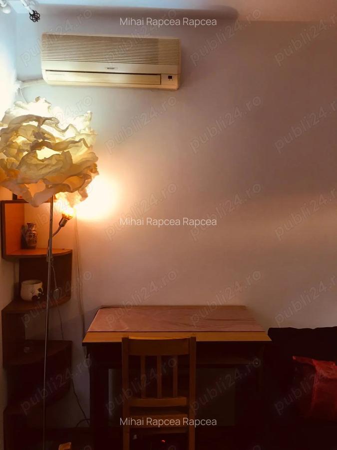 Ofer spre inchiriere garsoniera Pia?a Norilor, Sector 4 - 2