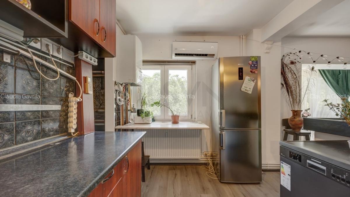 Apartament cu 4 camere semidecomandat în Alba Iulia - 7