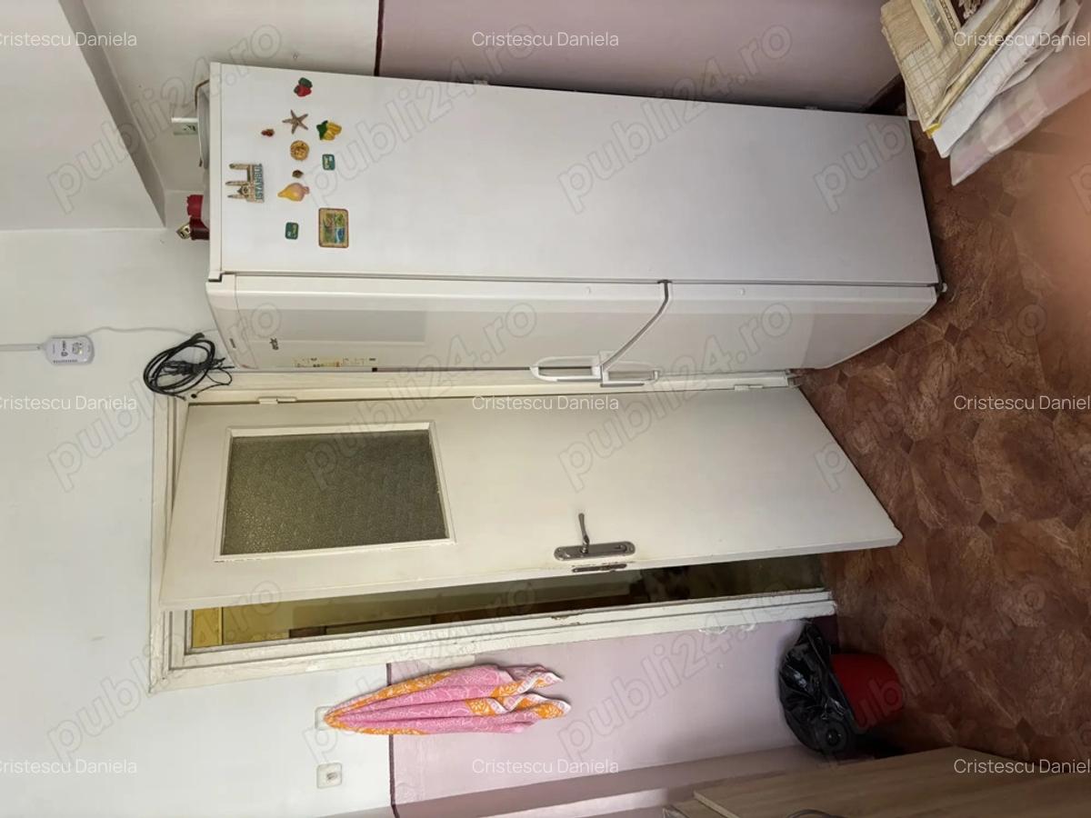 Vand apartament 3 camere Pite?ti - 1