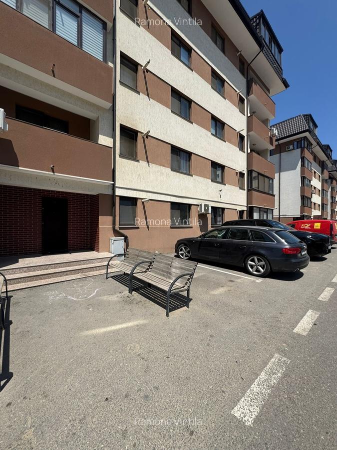 Spațiu comercial de vânzare – Militari Residence, str. Soarelui - 13