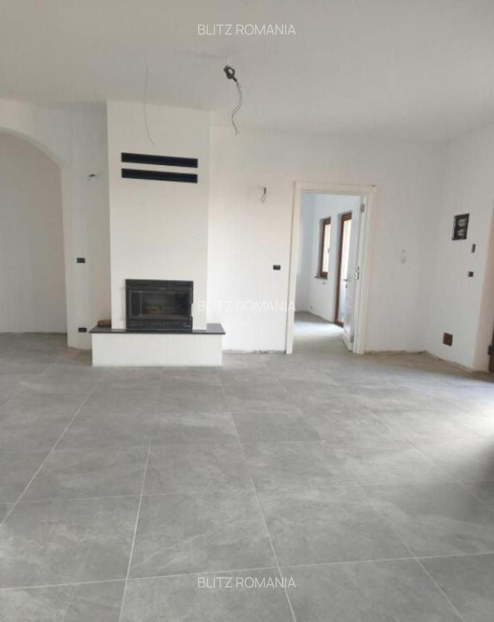 Casa finisata, teren 2500mp, Marginea - 8