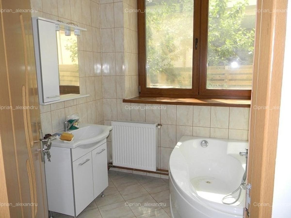 Casă cu 5 camere în Bartolomeu - 5
