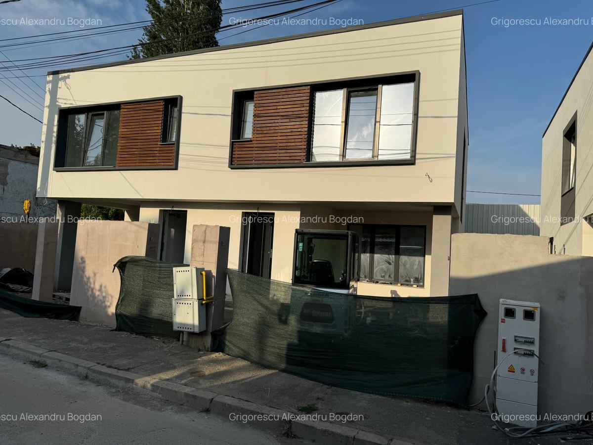 Casă cu 4 camere în Central - 21