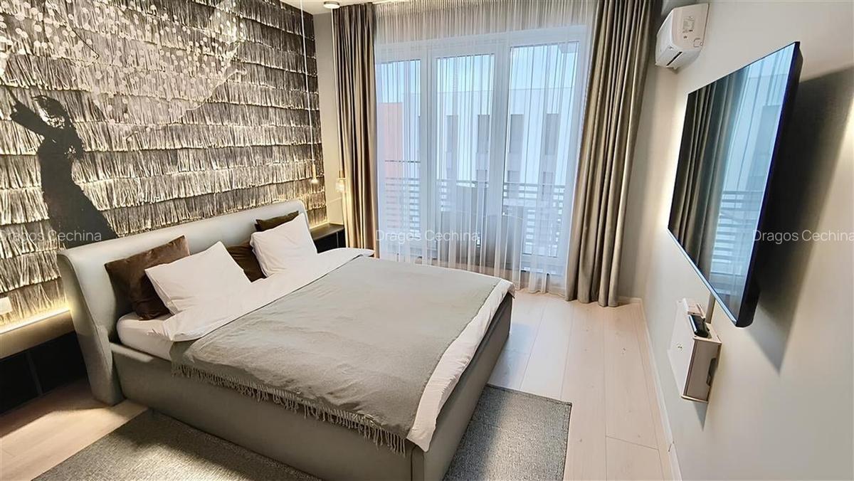 Penthouse in Tractorul langa Mall Coresi de Inchiriat - 12