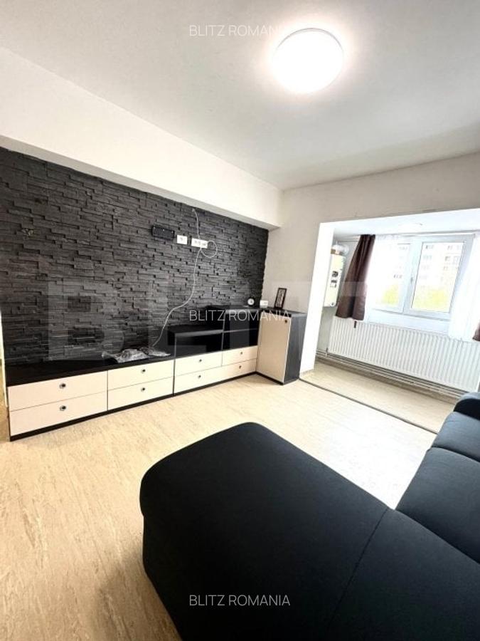 Apartament de vanzare, cu 4 camere, 82 mp, etaj 1, zona Racadau - 2