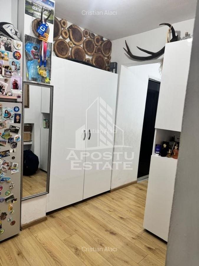 Apartament cu 3 camere, centrala proprie, zona Lipovei - 4