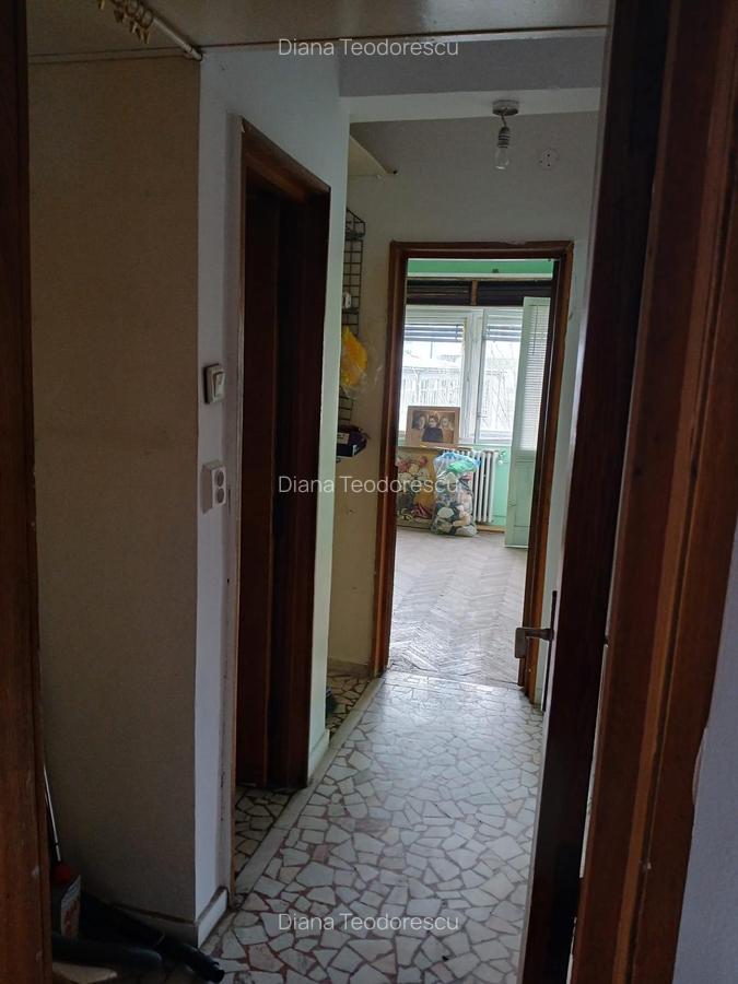Apartament cu 4 camere decomandat în Cotroceni - 11