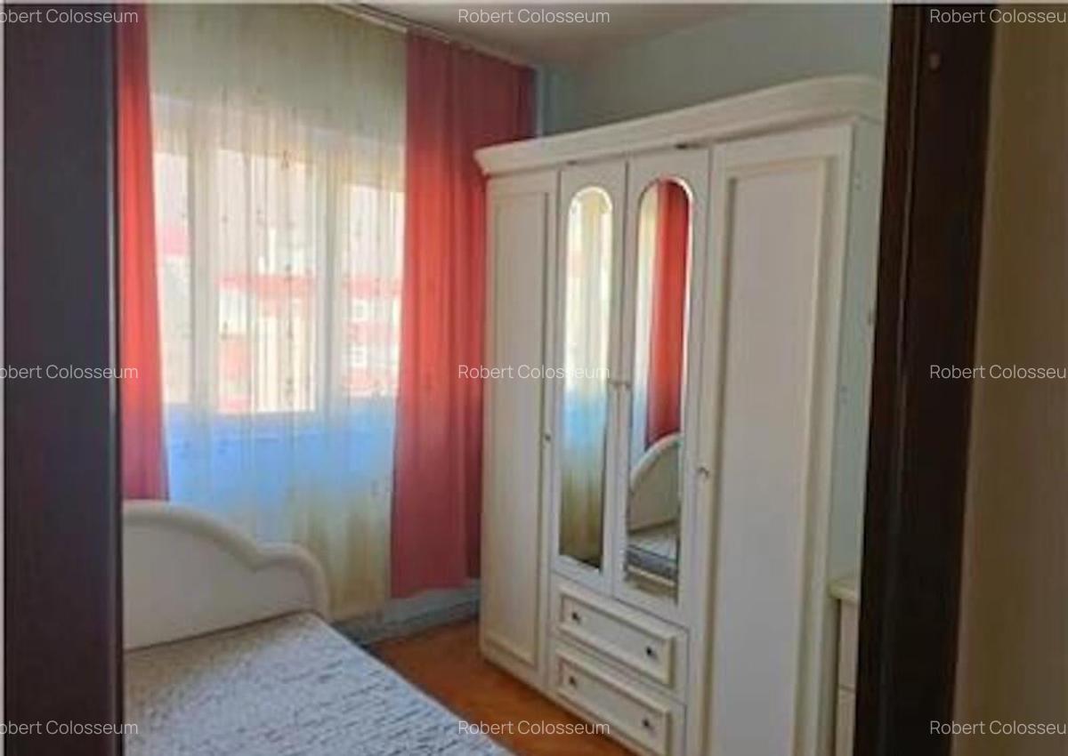 Apartament cu 2 camere, decomandat - zona Racadau - 2