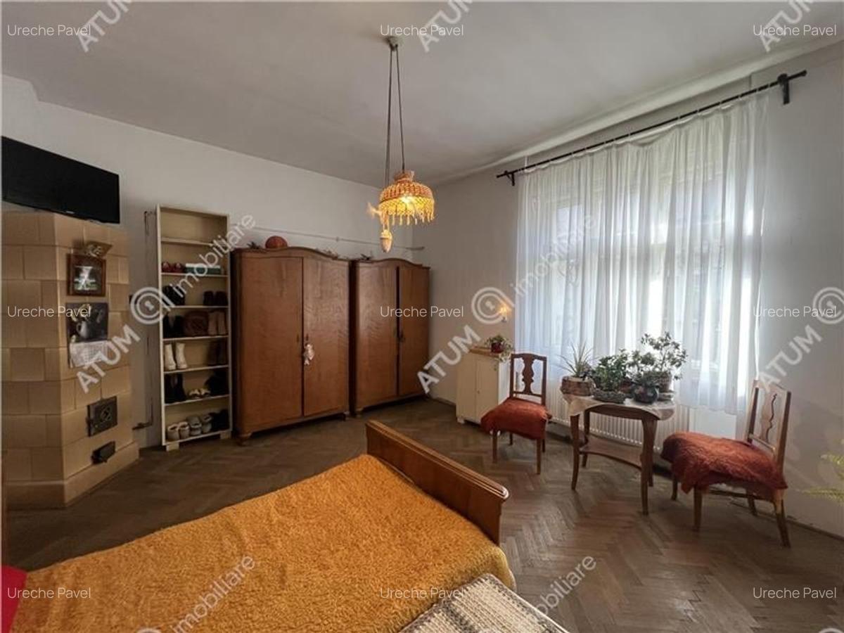 Casa individuala cu 4 camere si teren 900 mp zona Calea Poplacii - 17