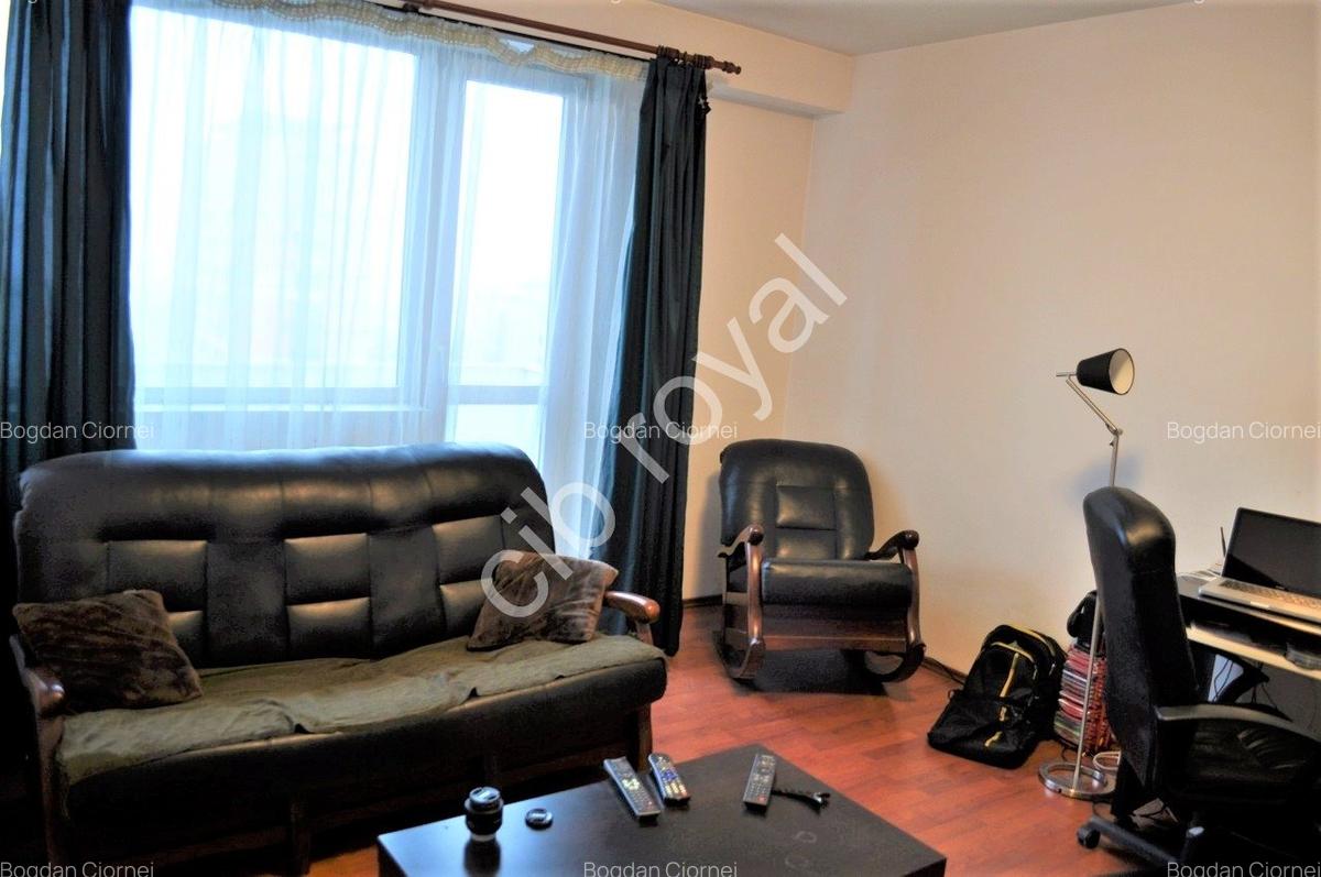Vând apt. 2 cam. Bd. Ion Mihalache,sector 1, vis a vis metrou 1 Mai, renovat. - 2
