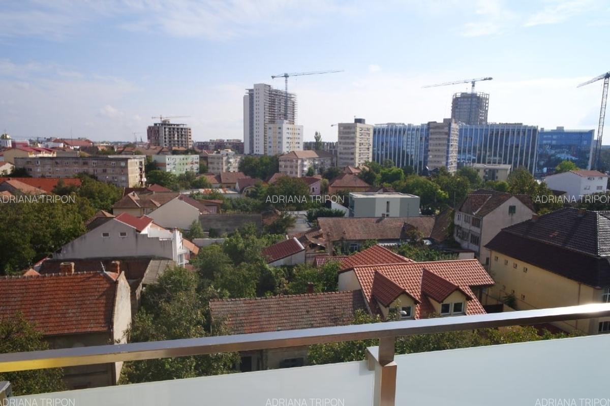 Proprietar , inchiriez  apartament central , deosebit , 2 camere Vivalia Grand - 6